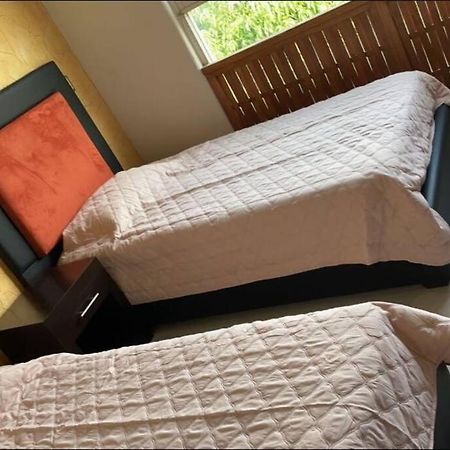 איקסטפה Lovely 3 Bedroom Condo With Pool מראה חיצוני תמונה