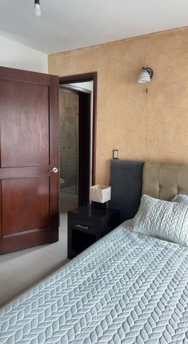 איקסטפה Lovely 3 Bedroom Condo With Pool מראה חיצוני תמונה